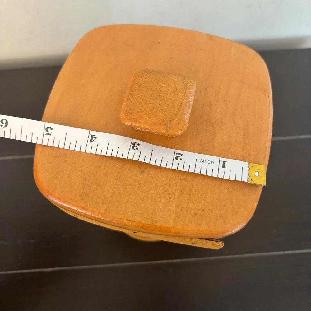 Longaberger | Spoon Basket with Wood Lid and Divider | 1999 Dresden Ohio‎ USA